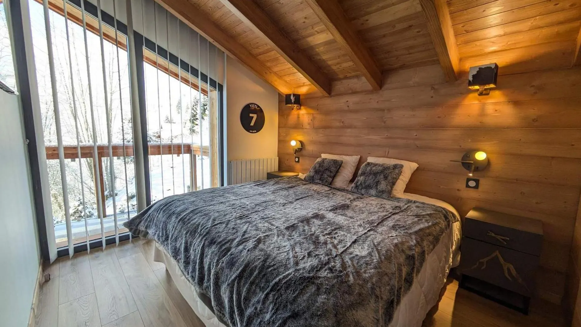 Les Gets - Chalet Moderne 5 Chambres Avec Jacuzzi, Cheminee Et Garage - Fr-1-623-367